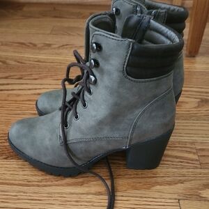 Report Olive Lace Up Boots